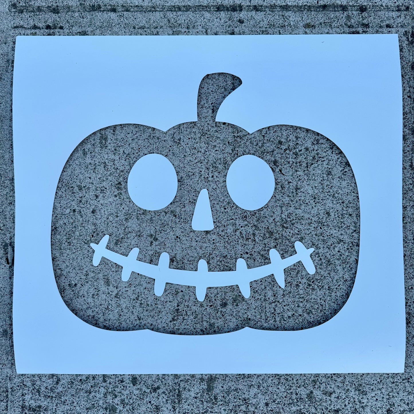 Jack-O-Lantern Bundle | Invisible Spray + 5 Rainwork Stencils